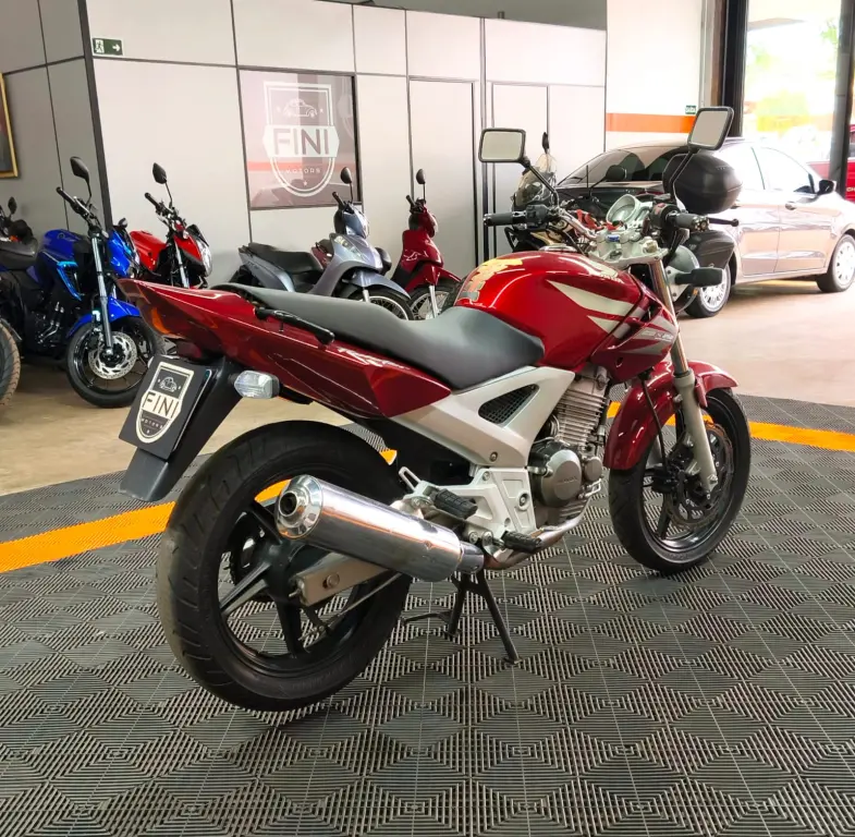 HONDA CBX Twister 250 - Foto