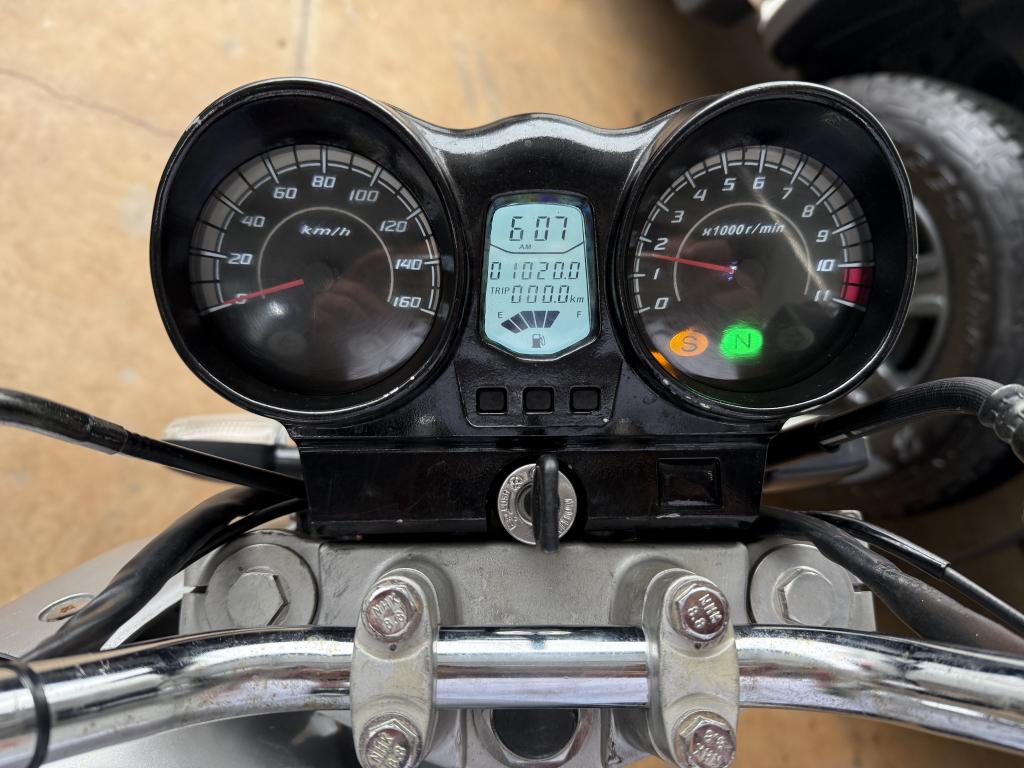 HONDA CBX Twister 250 - Foto