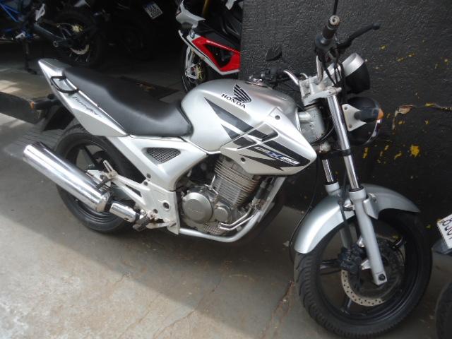 HONDA CBX Twister 250 - Foto