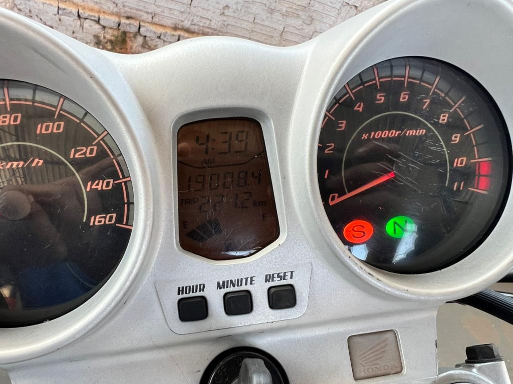 HONDA CBX Twister 250 - Foto