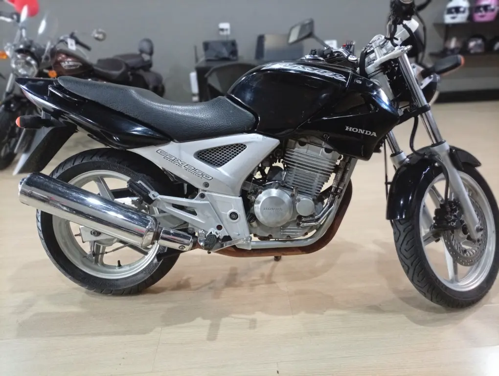 HONDA CBX Twister 250 - Foto