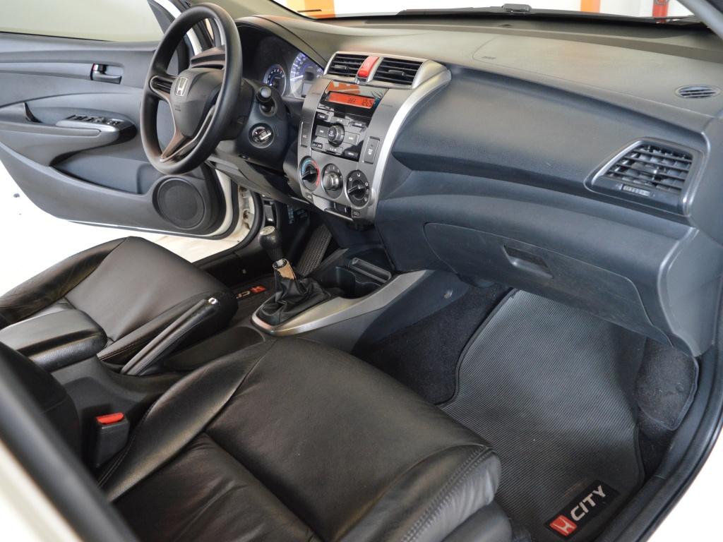 HONDA City Sedan - Foto