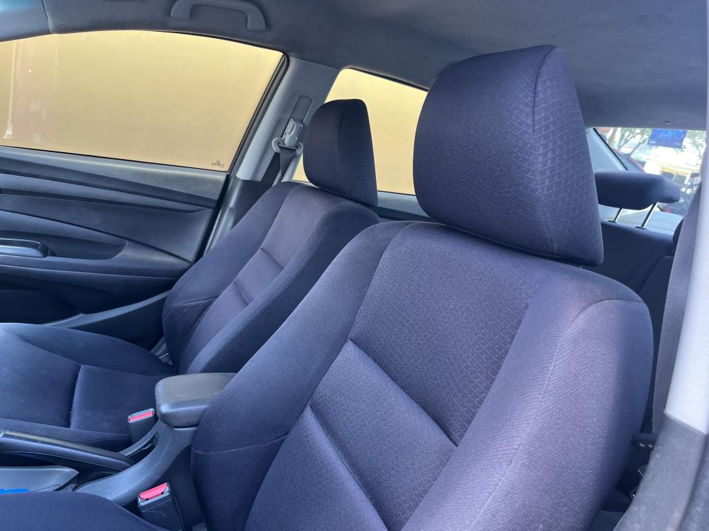 HONDA City Sedan - Foto