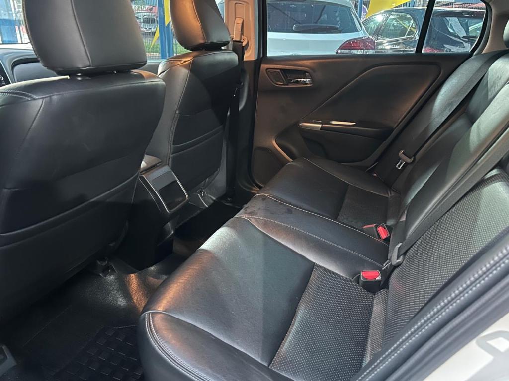 HONDA City Sedan - Foto