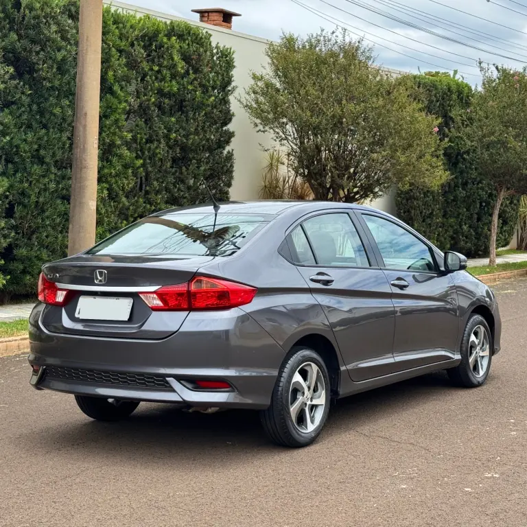 HONDA City Sedan - Foto