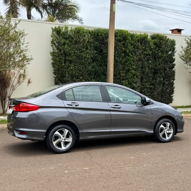 HONDA City Sedan - Foto