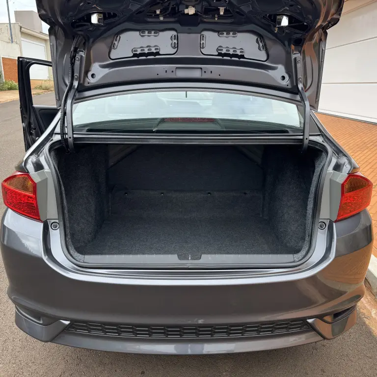 HONDA City Sedan - Foto