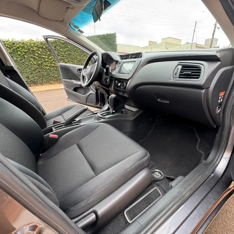 HONDA City Sedan - Foto