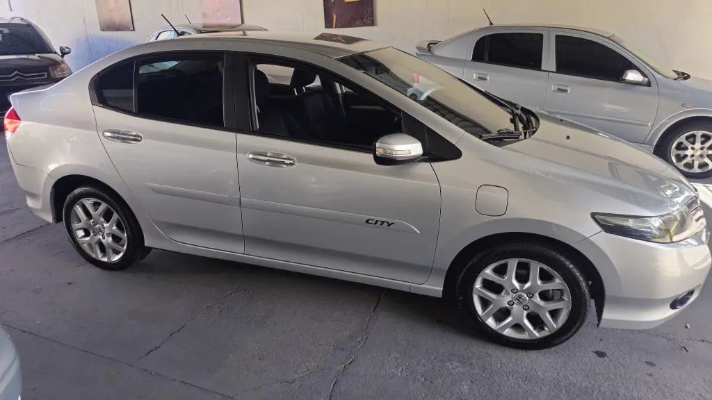 HONDA City Sedan - Foto