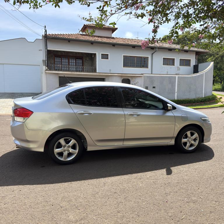 HONDA City Sedan - Foto