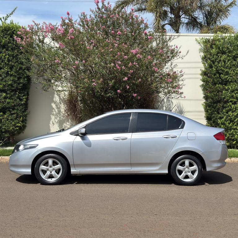 HONDA City Sedan - Foto