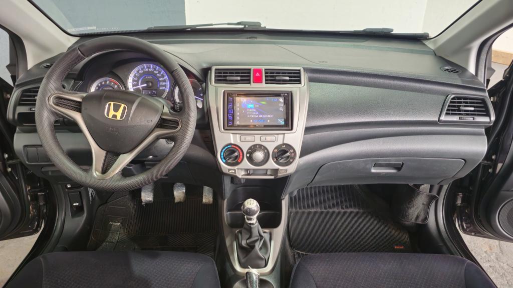 HONDA City Sedan - Foto