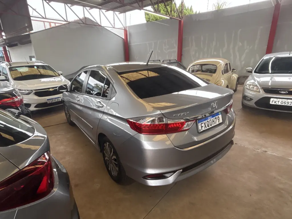HONDA City Sedan - Foto