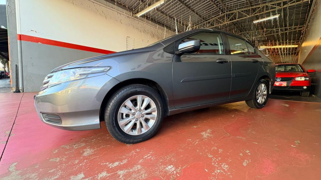 HONDA City Sedan - Foto