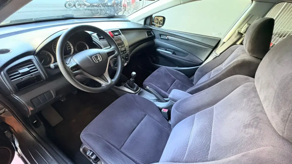 HONDA City Sedan - Foto
