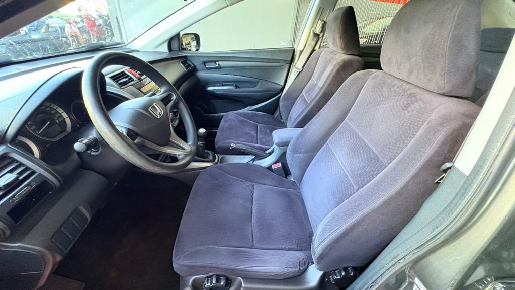 HONDA City Sedan - Foto