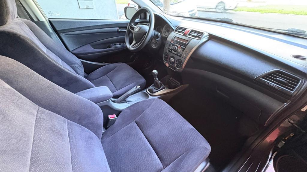 HONDA City Sedan - Foto