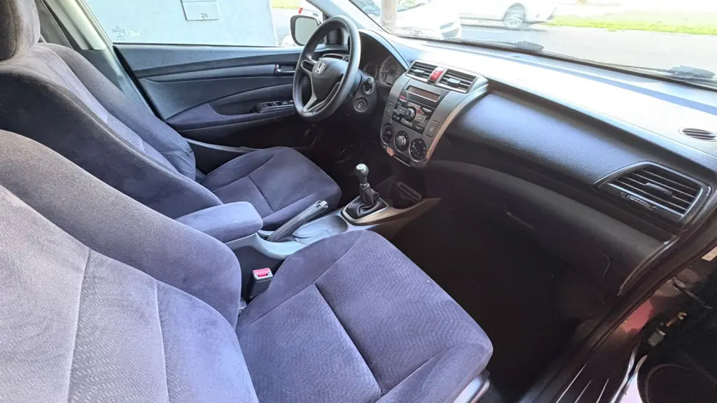 HONDA City Sedan - Foto
