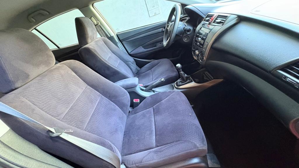 HONDA City Sedan - Foto