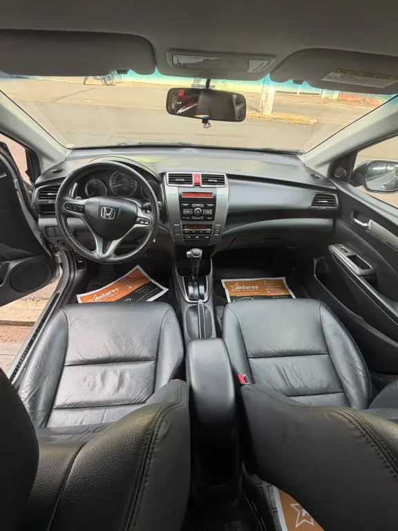 HONDA City Sedan - Foto