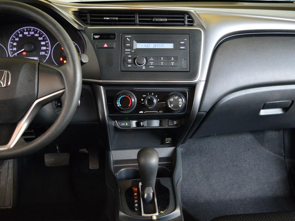 HONDA City Sedan - Foto