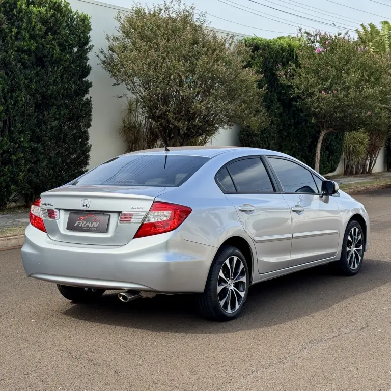 HONDA Civic - Foto