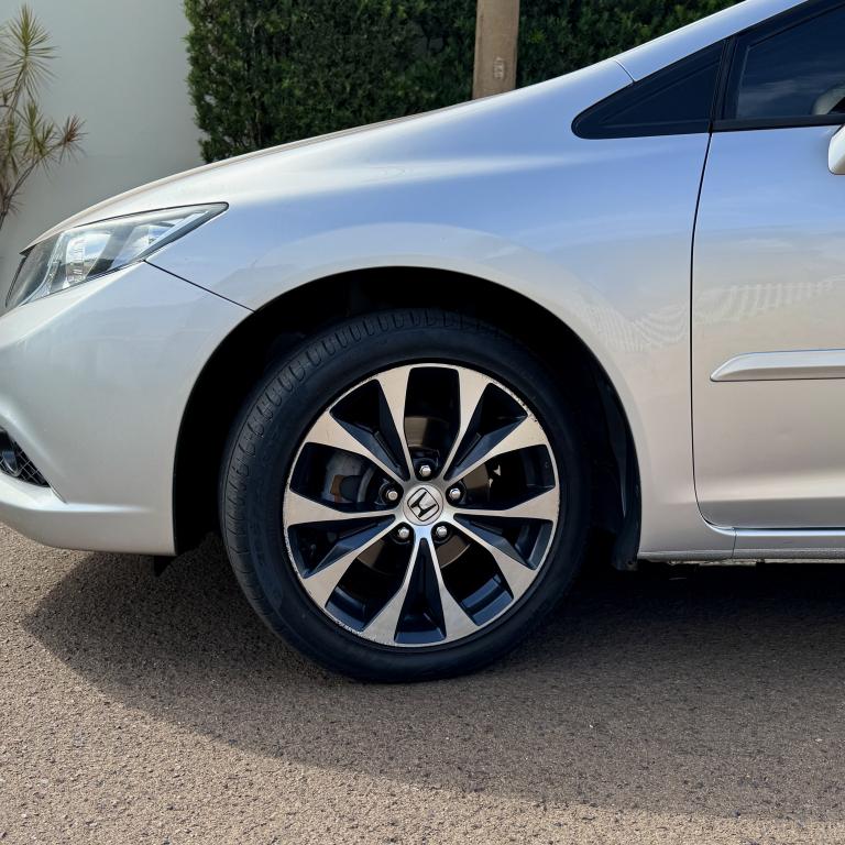 HONDA Civic - Foto