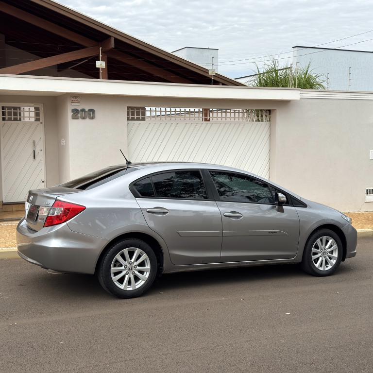 HONDA Civic - Foto