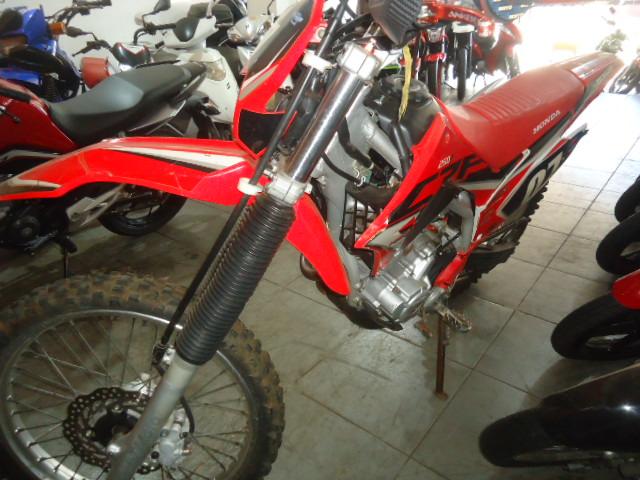 HONDA CRF 250 - Foto