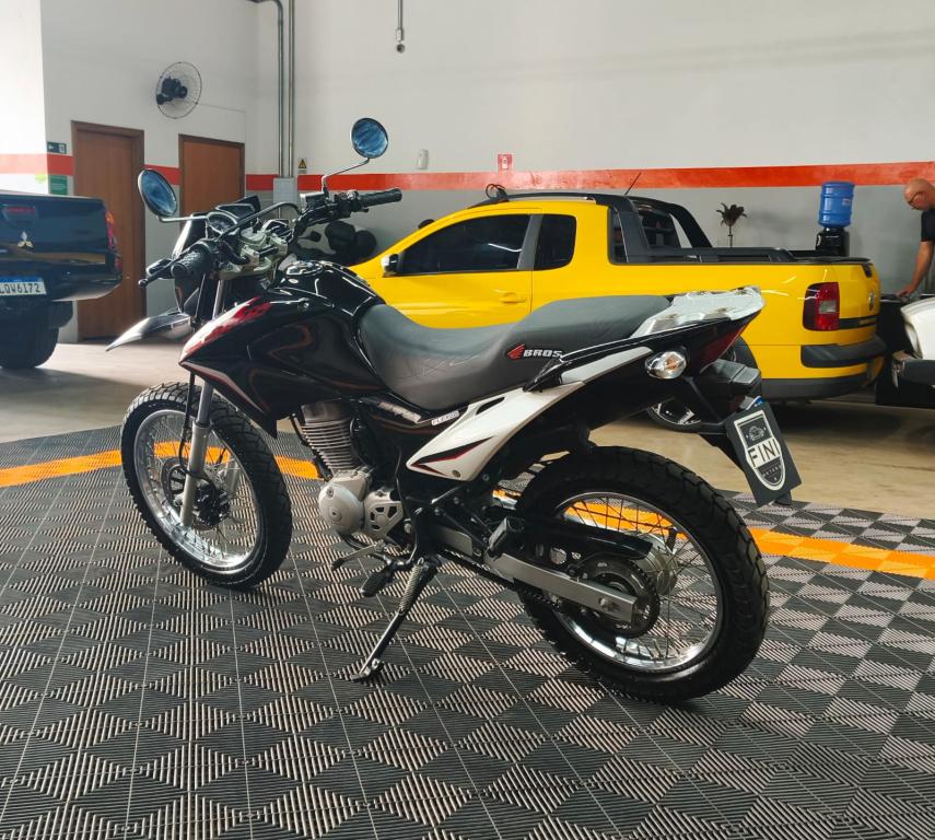 HONDA NXR Bros 150 - Foto
