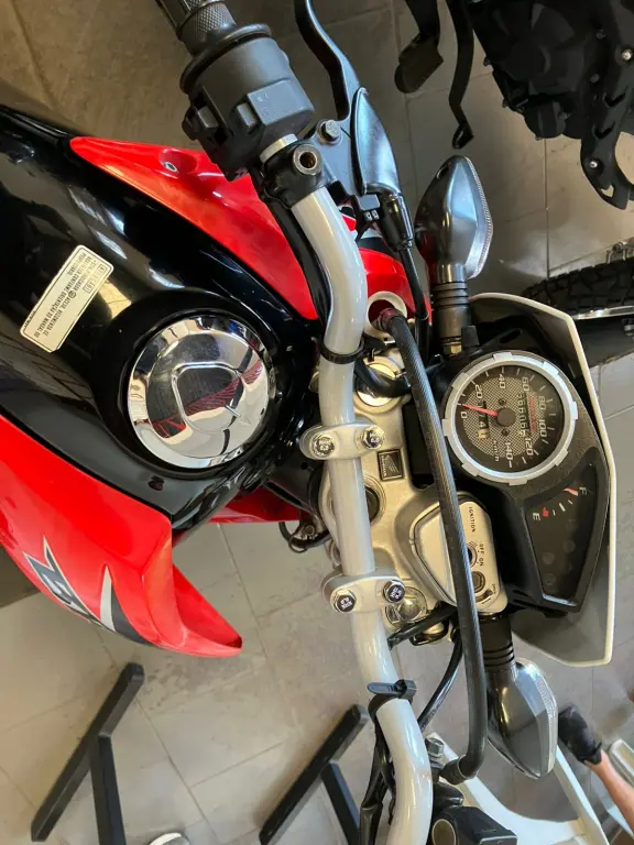 HONDA NXR Bros 150 - Foto