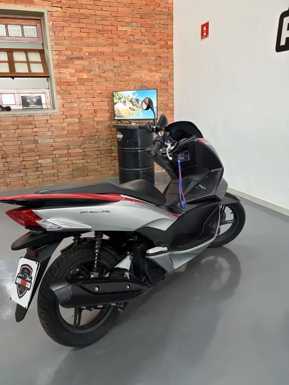 HONDA PCX 150 - Foto
