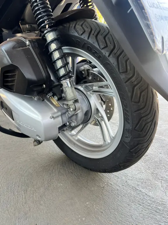 HONDA SH 150 I - Foto