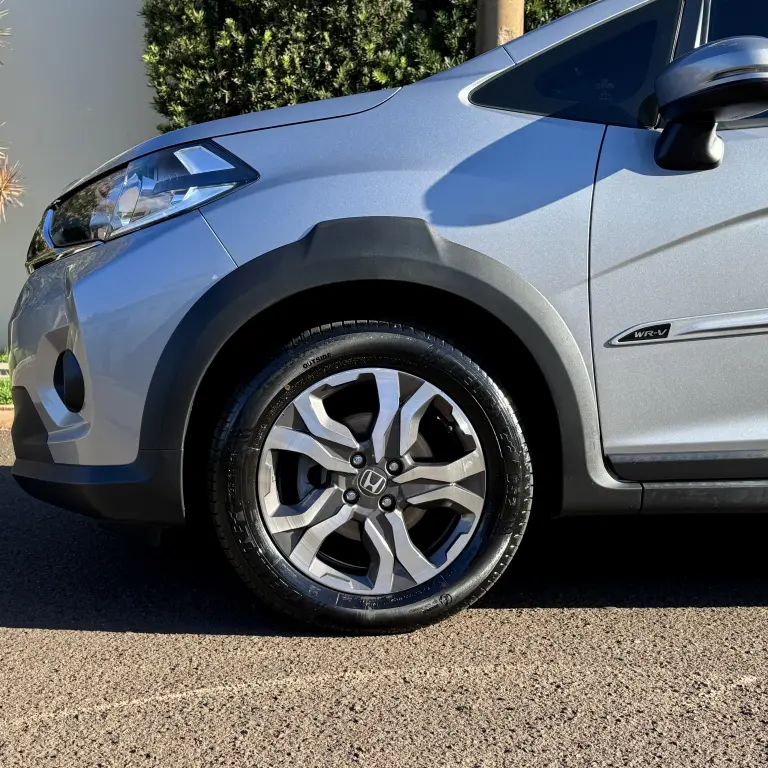 HONDA WR-V - Foto
