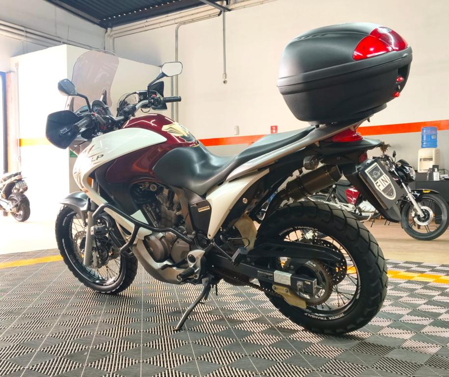 HONDA XL 700V Transalp - Foto