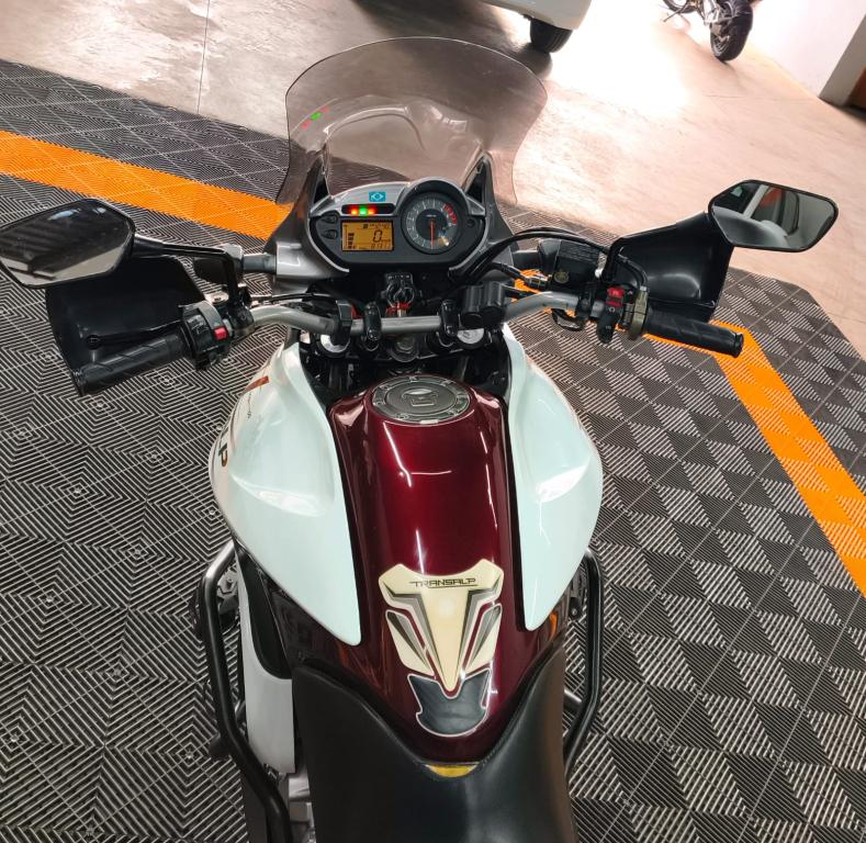 HONDA XL 700V Transalp - Foto