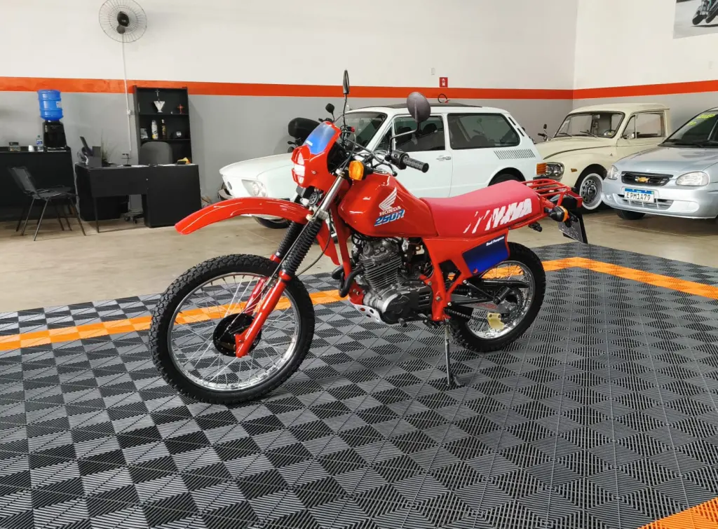 HONDA XLX 250R - Foto