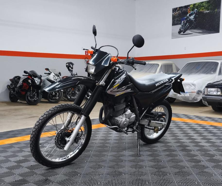 HONDA XR Tornado 250 - Foto