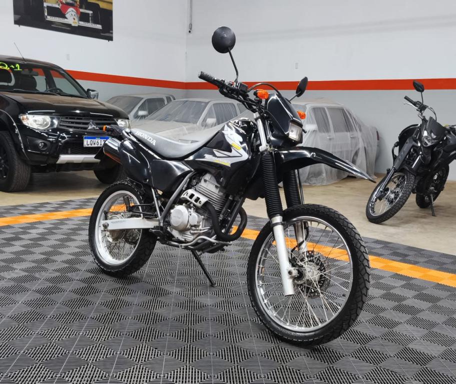 HONDA XR Tornado 250 - Foto