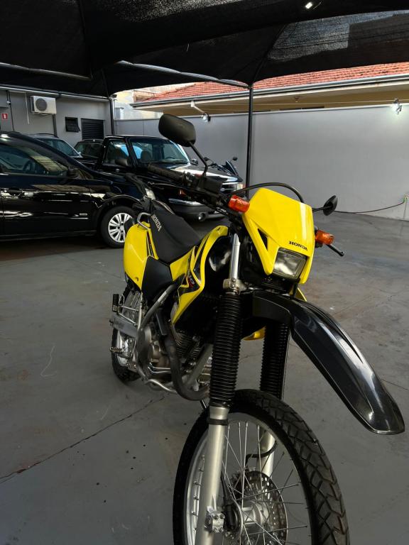 HONDA XR Tornado 250 - Foto