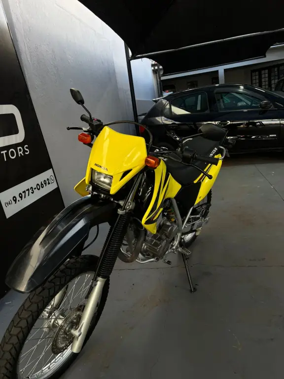 HONDA XR Tornado 250 - Foto