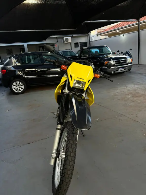 HONDA XR Tornado 250 - Foto