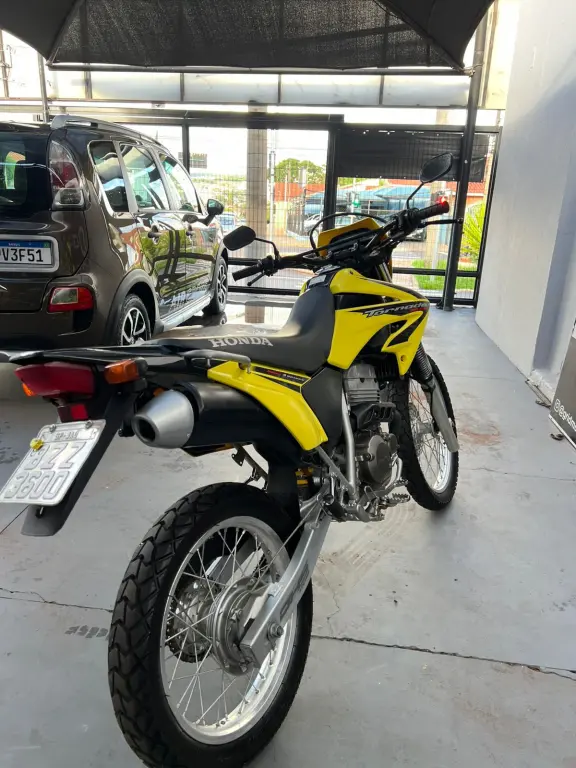 HONDA XR Tornado 250 - Foto