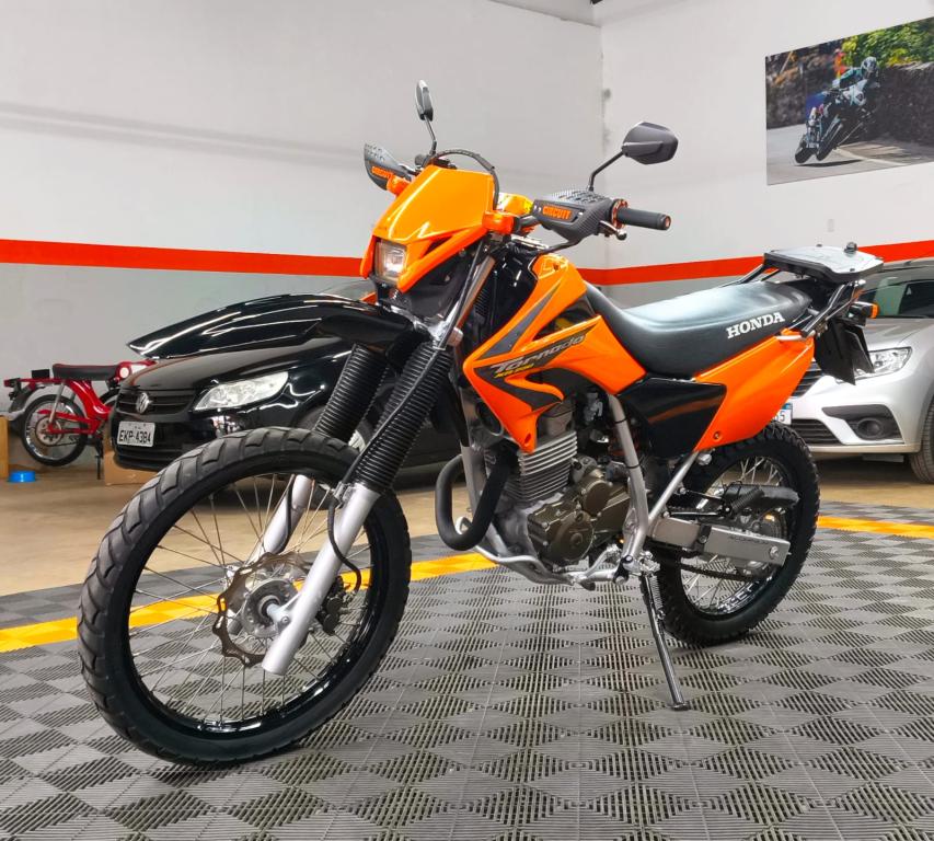 HONDA XR Tornado 250 - Foto