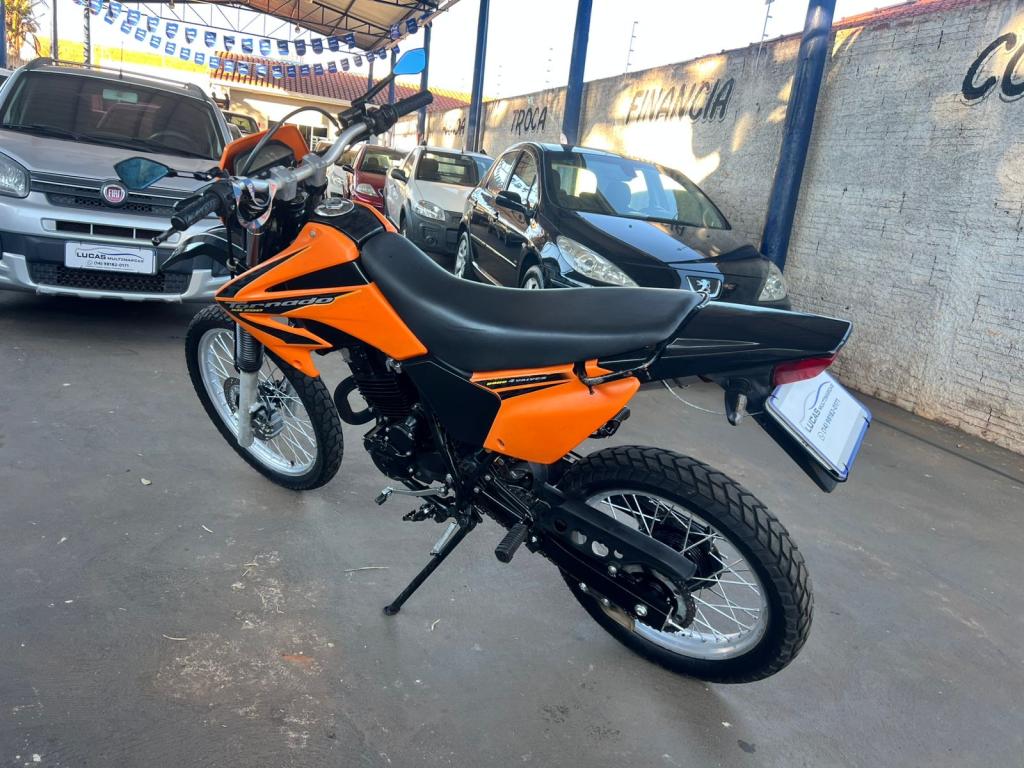 HONDA XR Tornado 250 - Foto