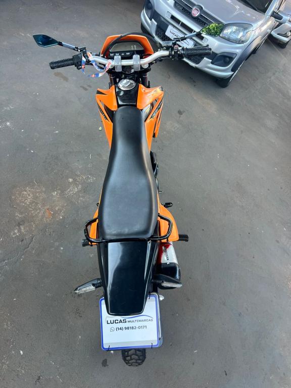 HONDA XR Tornado 250 - Foto