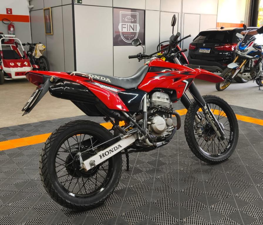 HONDA XR Tornado 250 - Foto
