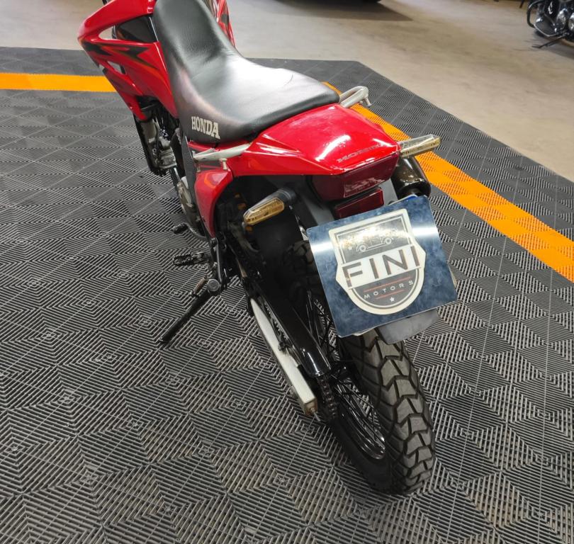 HONDA XR Tornado 250 - Foto