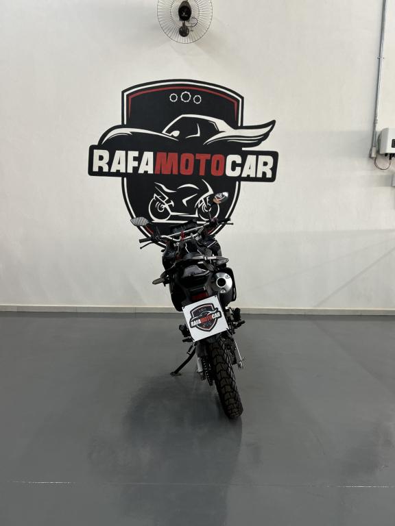 HONDA XRE 300 - Foto