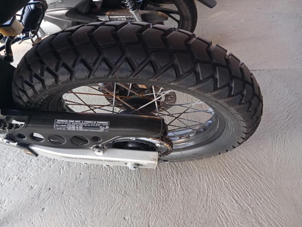 HONDA XRE 300 - Foto